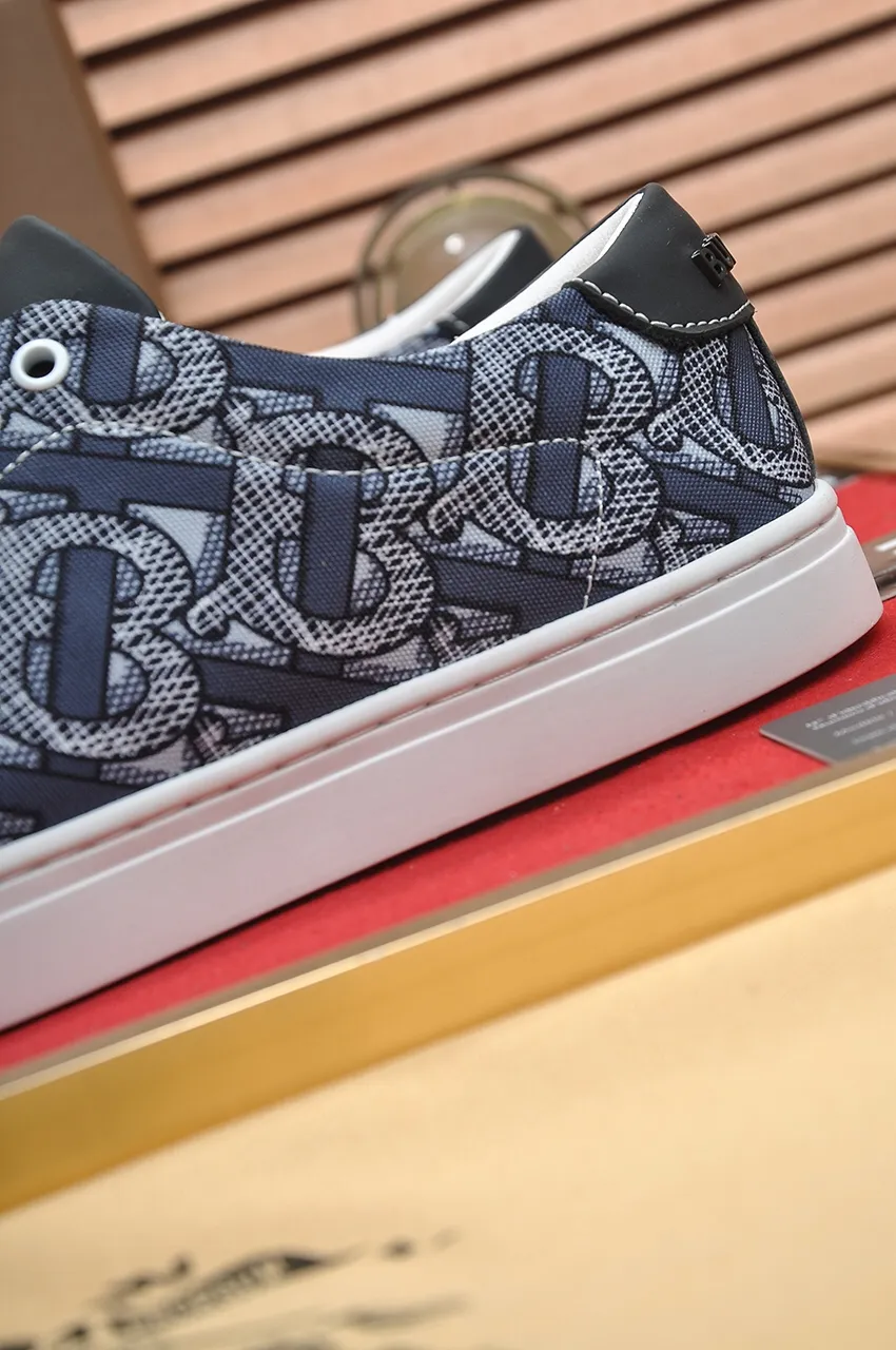 Men's shoes💰480💶[Burberry] (cowhide lining) classic low-top sneakers｜Imported cowhide with classic plaid fabric｜Cow leather lining｜Original outsole｜Fine workmanship and comfortable to wear Size: 38-44 (customized at 45)